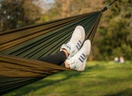 witte sneakers schoonmaken